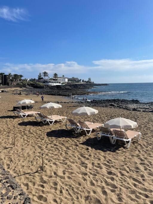 Precioso Rincon Entre El Mar Y Los Volcanes Costa Teguise Exterior foto